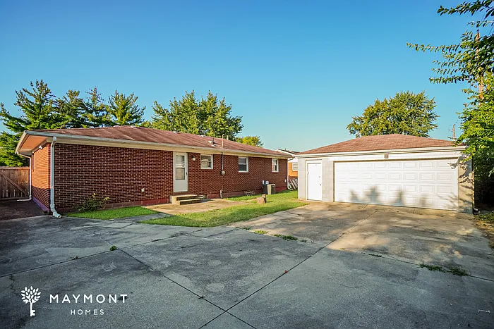 1410 Fairbank Rd — Photo 13