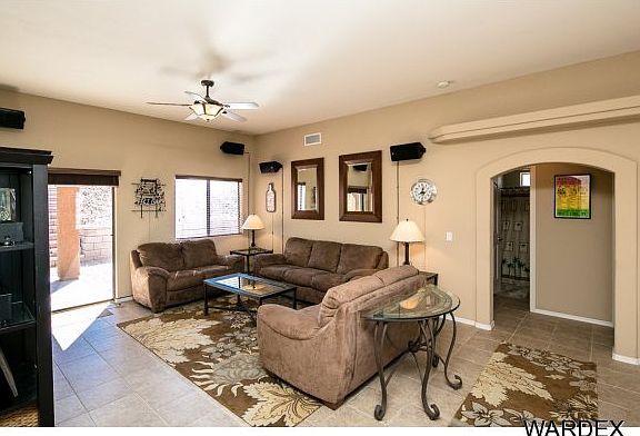 5th image of 2400 Barranca Dr