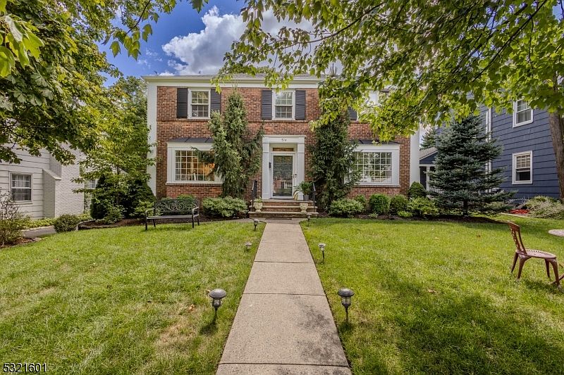 1st image of 514 Hartford Ct