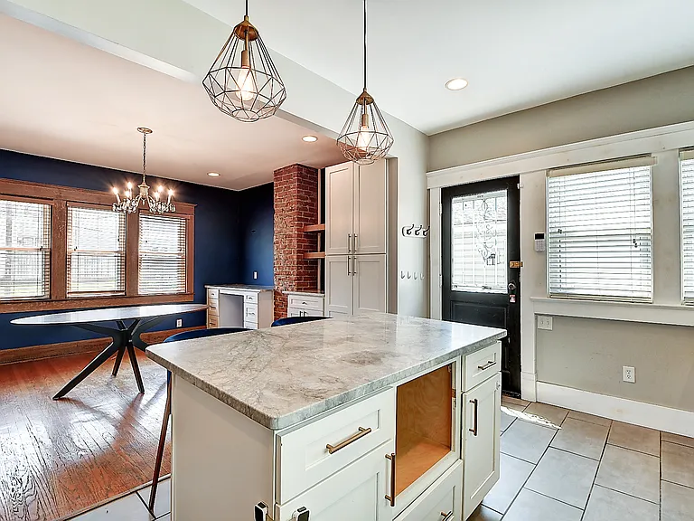 2241 Nowland Ave — Photo 15