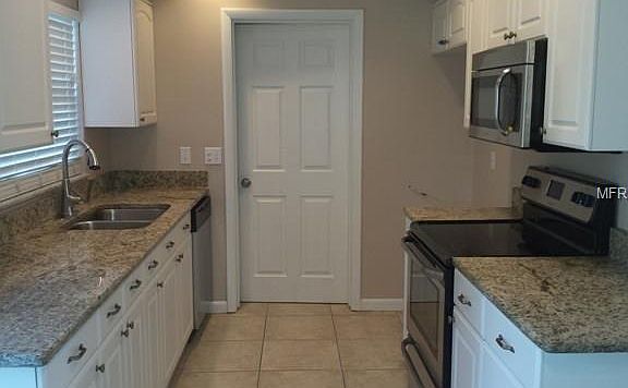2nd image of 2212 Sandalwood Dr