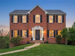 201 Cobblestone Dr, Pittsburgh, PA 15237