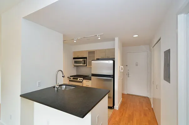 Rented by Waterton Residential New York | media 59