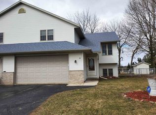 541 Ronald Lee Cir, Rio, WI 53960