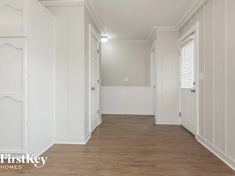 2821 Saint Patrick Pl — Photo 12