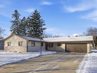 W64N393 Madison AVENUE, Cedarburg, WI, 53012