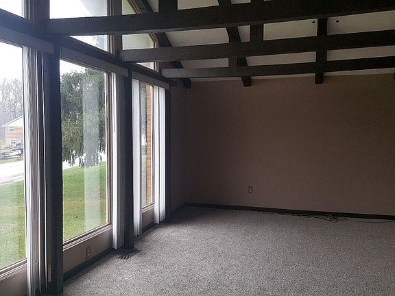 3rd image of 7213 Birchwood Dr