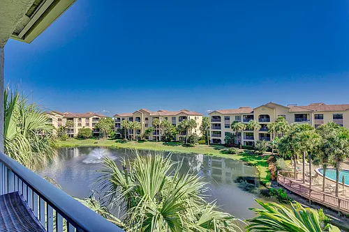 500 Uno Lago Dr Photo 1