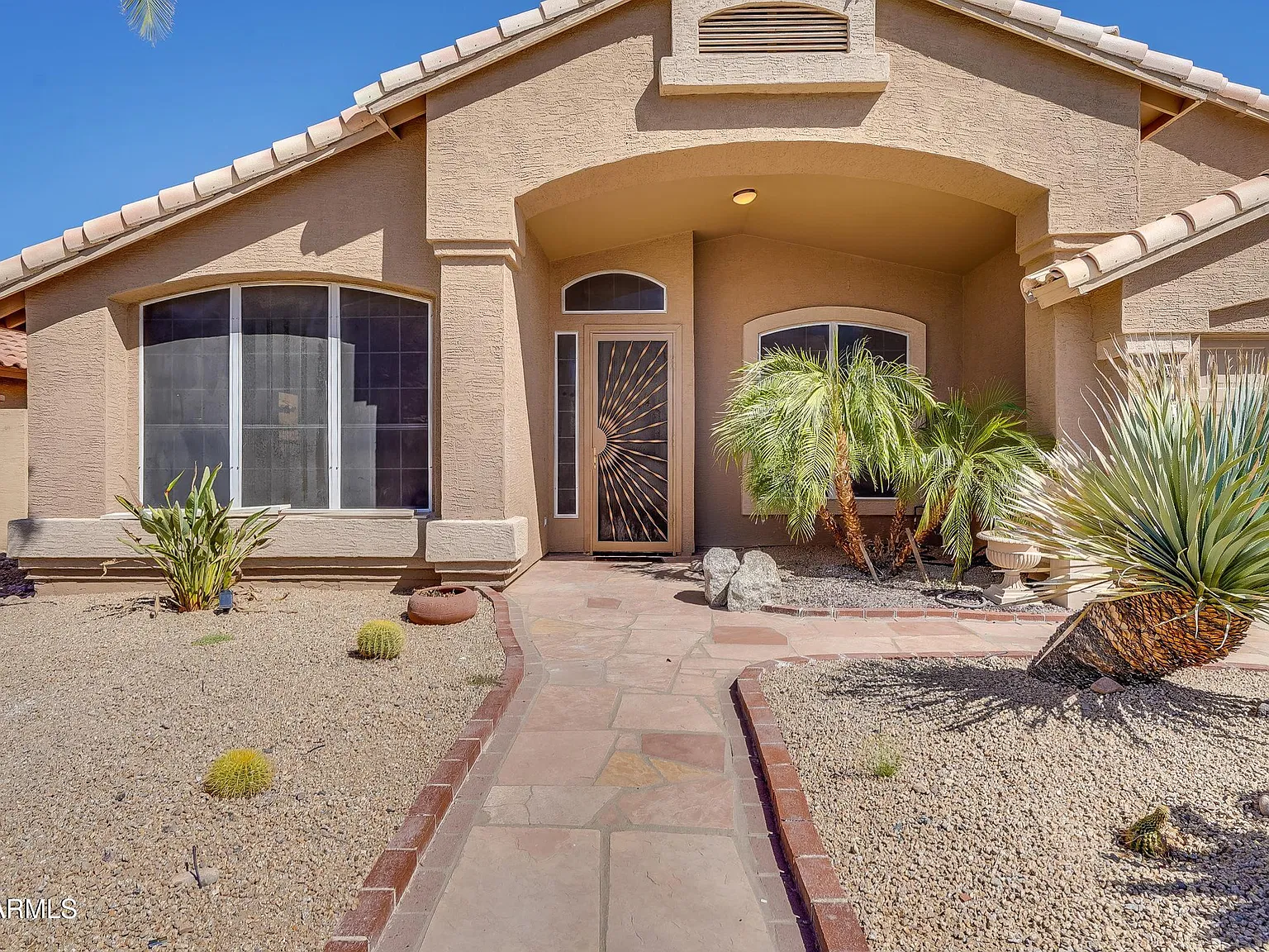 4 bed, 2.0 bath, 2478 sqft, $3,500 — Photo 4