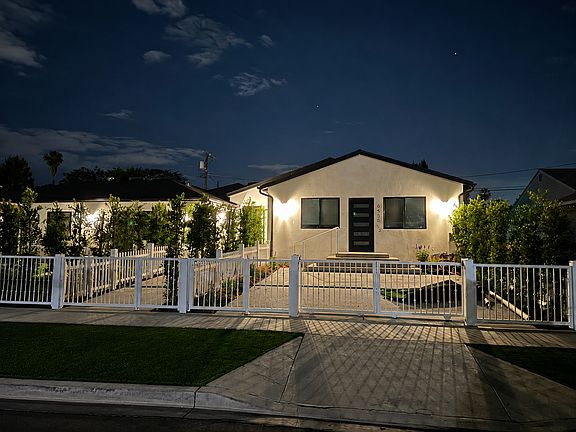 2nd image of 6455 Amigo Ave #1/2