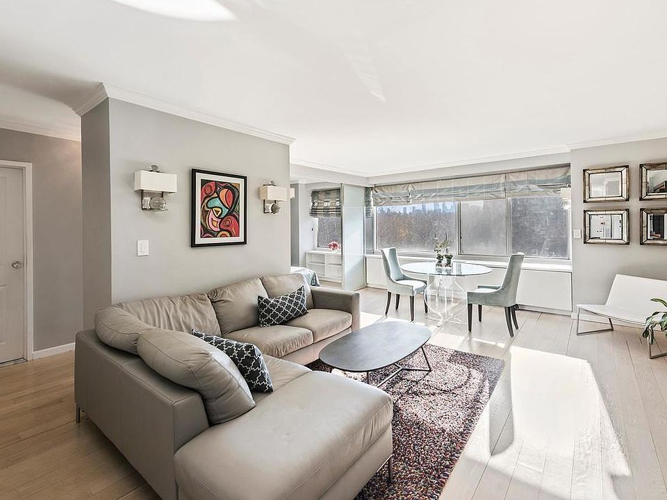 1st image of 400 Central Park W APT 7Y