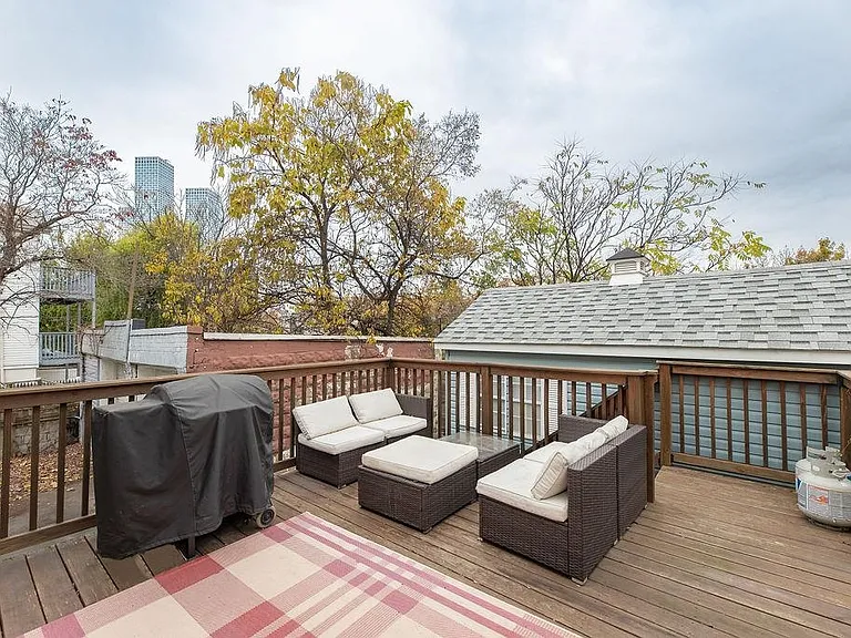 8 Elizabeth St #1 — Photo 12