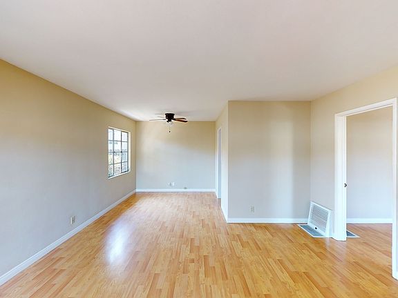 2nd image of 727 E Orange Grove Blvd #D