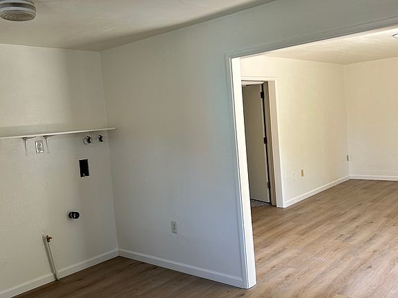 4th image of 2627 N Rose St APT 1