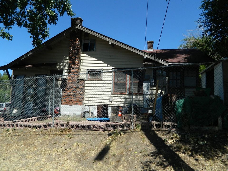2nd image of 1801 Oregon Ave