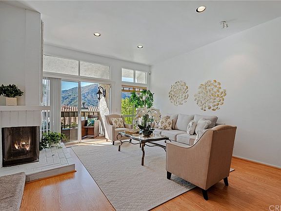 5th image of 1754 Palisades Dr
