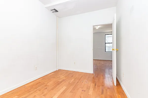 Rented by MySpaceNYC | media 14