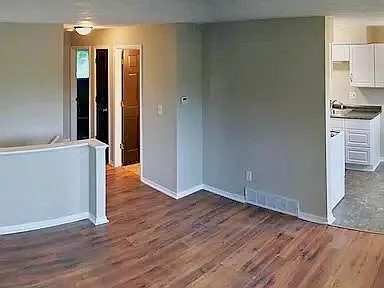 1732 Burcham Dr — Photo 13