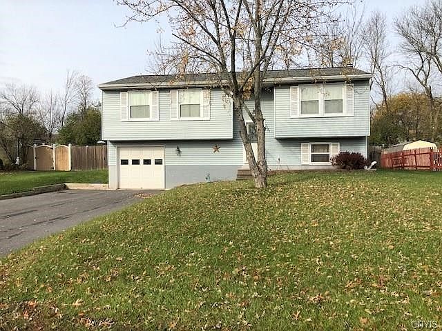 1st image of 7597 Aster Dr