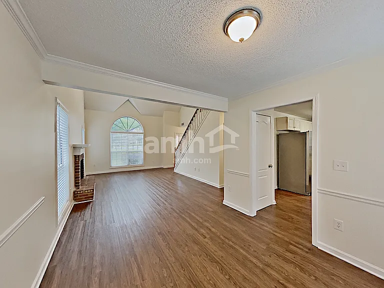 1086 Berkley Dr SE — Photo 7