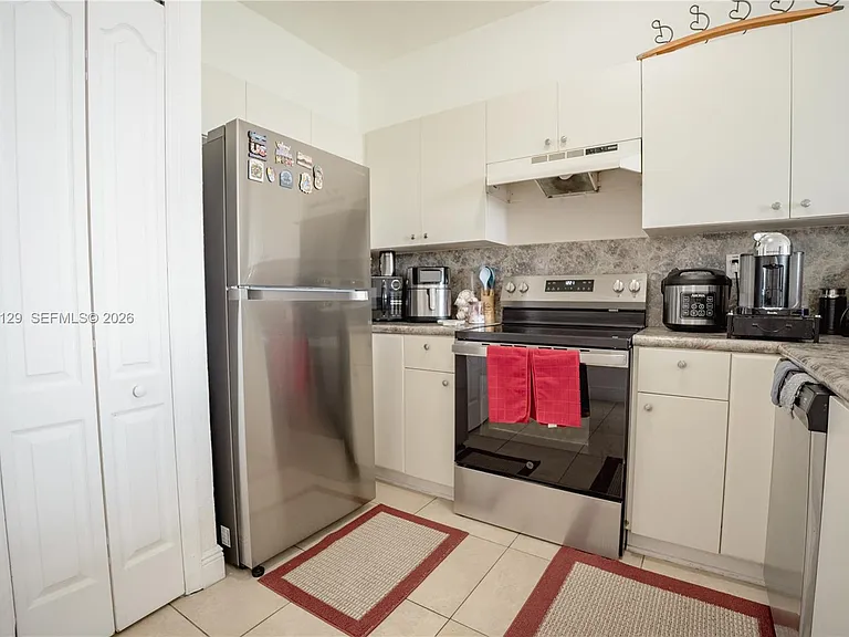 17600 NW 73rd Ave #2016 — Photo 10