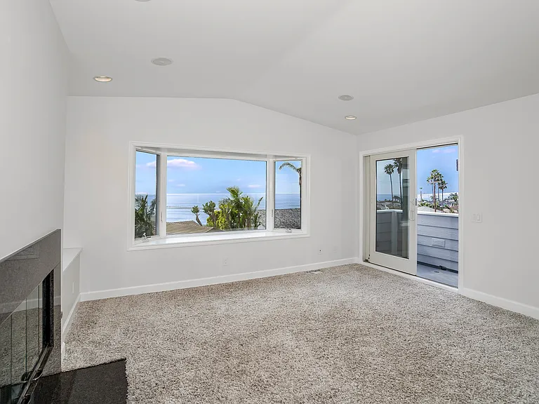 5247 Chelsea St — Photo 28