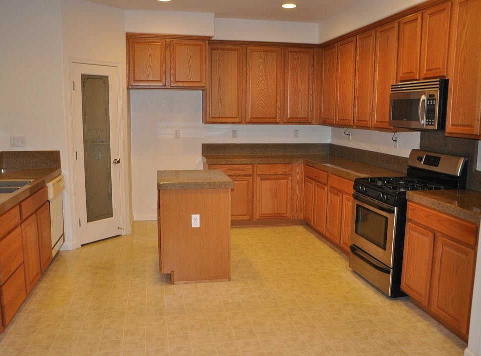 2nd image of 3421 Tiziano Ct