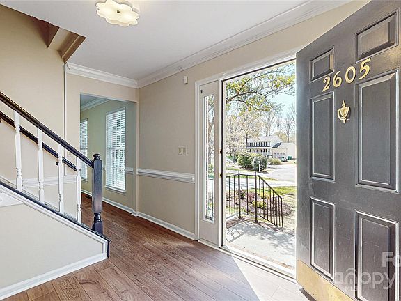 5th image of 2605 Willowdale Ln