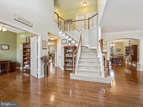 4th image of 1306 Waterthrush Ct