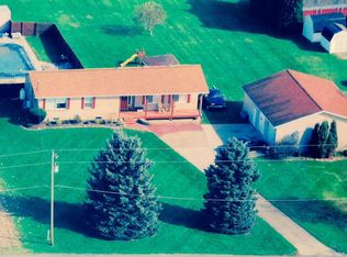 7112 Lardon Rd NW, Waynesburg, OH 44688