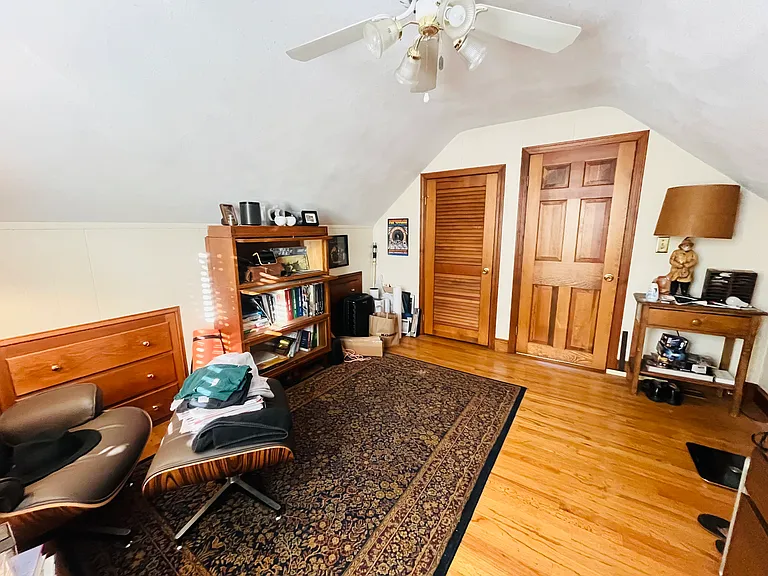 91 Galileo Ave — Photo 8