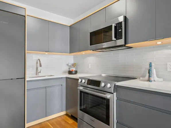520 Parkside Avenue 6E image 2 of 18