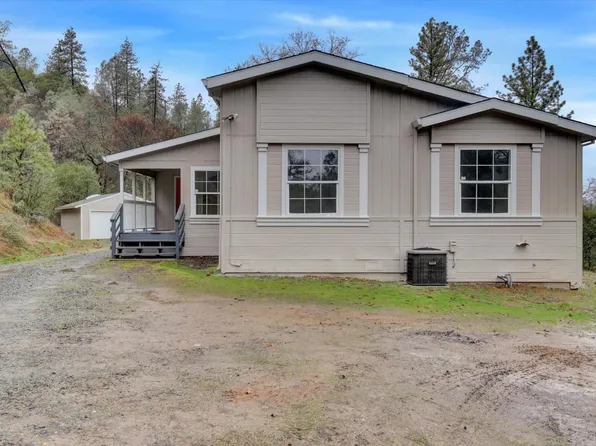 22302 Iron Horse Dr, Grass Valley, CA 95949