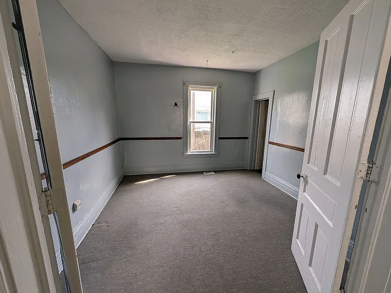 614 E 22nd St #1 — Photo 6