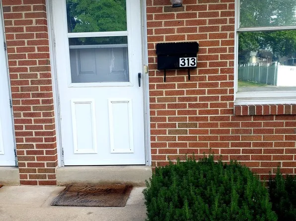 313 N Cherry Aly, Elizabethtown, PA 17022