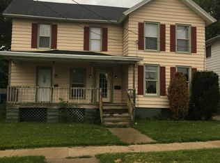 122 Harrison St, Dekalb, IL 60115