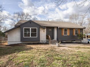 1109 NW Kingsridge Ct, Blue Springs, MO 64015