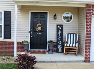 866 E Meadowlands Dr, Ellettsville, IN