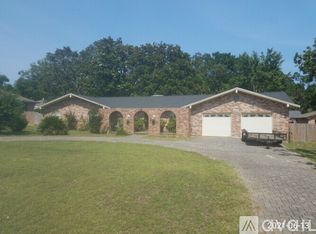 319 S Sunset Blvd, Gulf Breeze, FL 32561