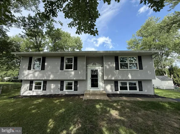 210 Austin Dr, Stafford, VA 22556