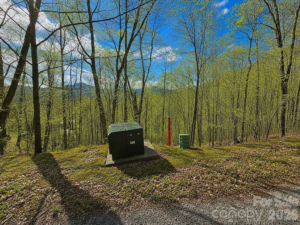 1st image of 455 Mountain Watch Dr #16