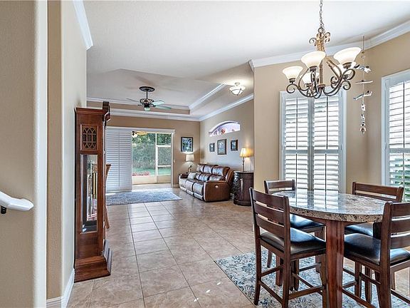 5th image of 322 La Creek Ct