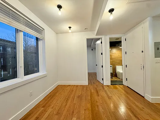 Rented by Pear NYC LLC | media 7