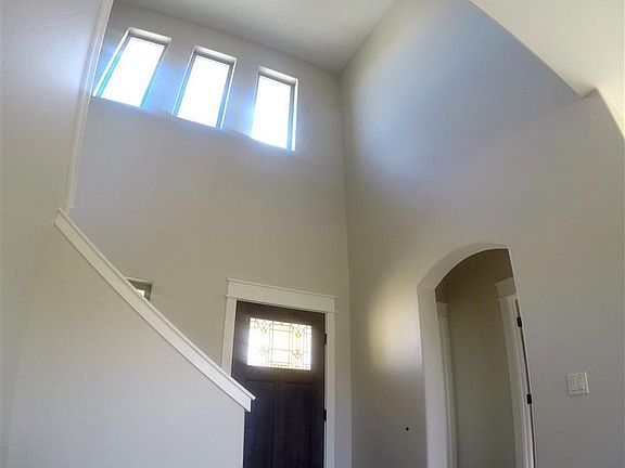 2nd image of 3219 Parkway Ave