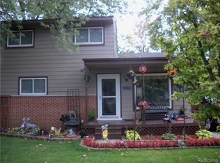 7543 Arcola St, Westland, MI 48185