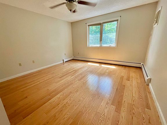 5th image of 120 Fisherville Rd #133