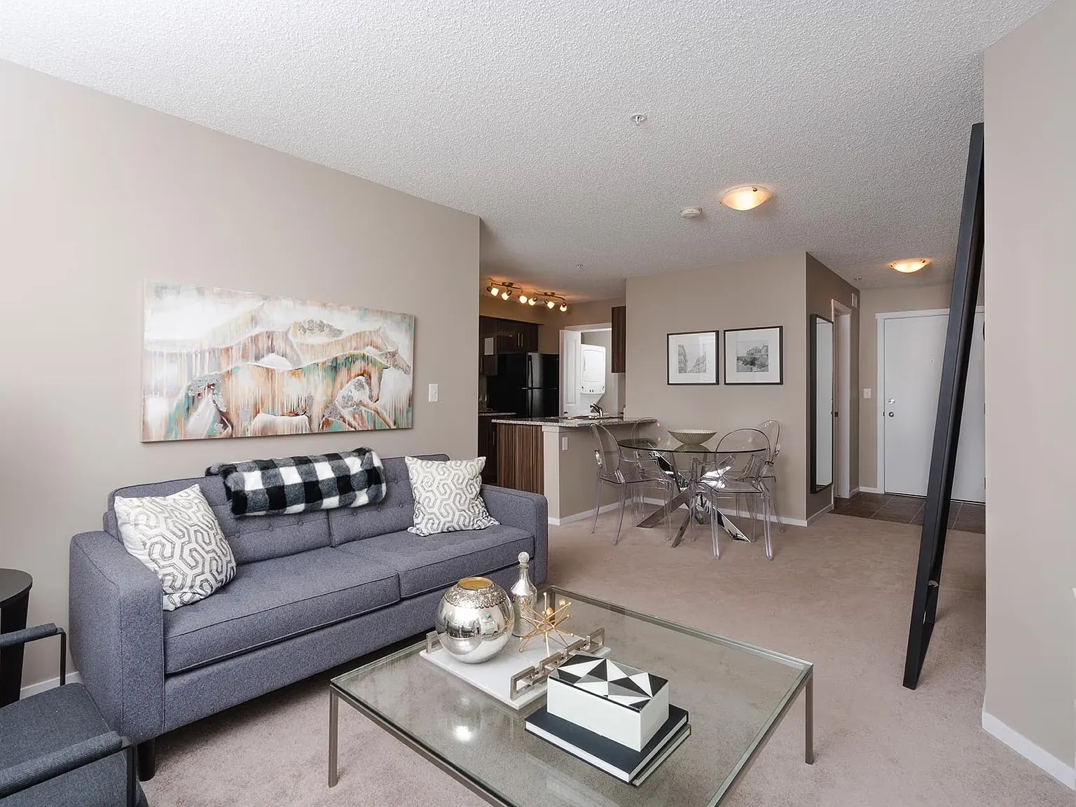 Edge Living — Photo 4