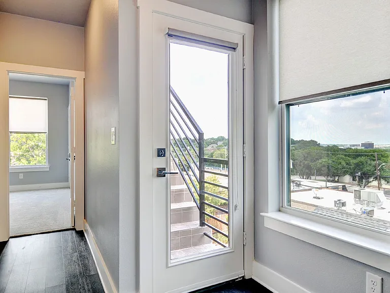 2822 Forest Park Blvd — Photo 60