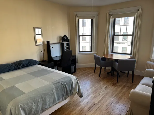 315 Allston St APT 8, Brighton, MA 02135