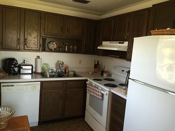 2nd image of 56 Woodland Dr